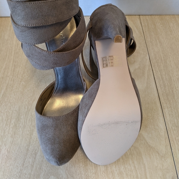 Spring Ladonne Gray Ankle Wrap Heels 8 - Picture 9 of 11